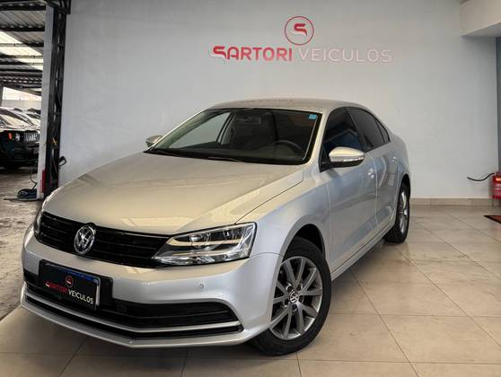VOLKSWAGEN JETTA 2.0 TRENDLINE FLEX 4P TIPTRONIC